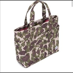 Herschel Supply Co Terrace Tote in Frog Camo